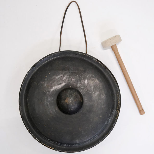 Trademark Living Gong gong med slagtøj