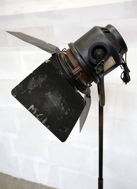 Trademark Living Stor studio gulvlampe